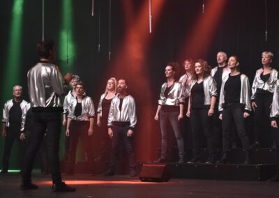 Chorale en concert avec un chef d'orchestre